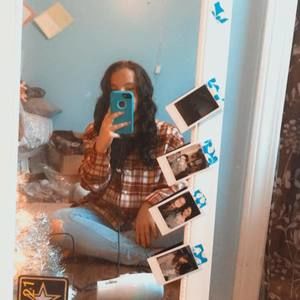 Meet your Posher, Skyler